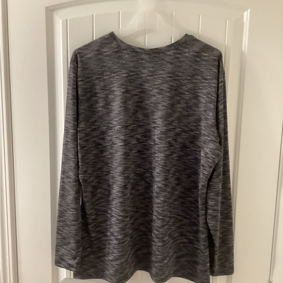 SCRUBSTAR Thermal thick & warm long sleeve top great for under scrubs - Picture 4 of 4